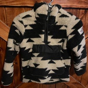 Girls North Face Pullover size 7/8